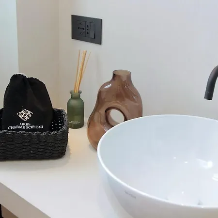 Urbe Charme Scipioni - 3 3 Bathrooms